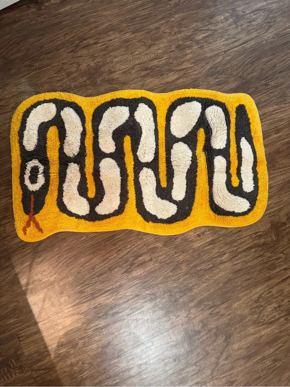 Yellow Snake Design Plush Bath Mat - Unbranded